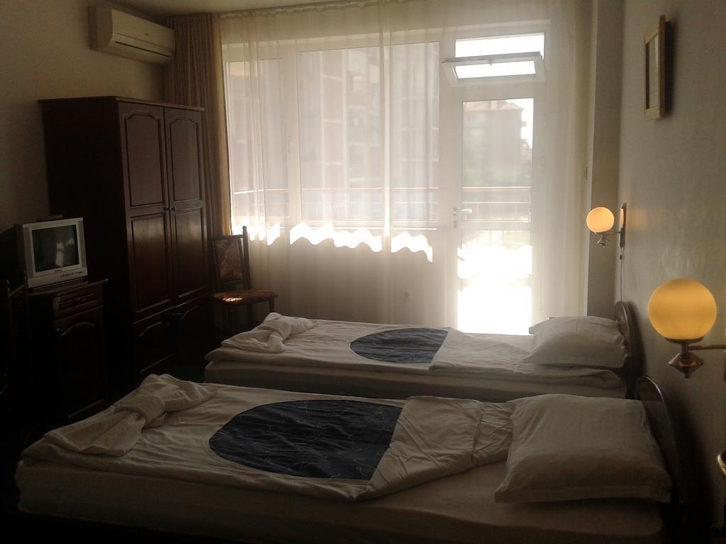 Семеен Хотел Елена Палас Nesebar Room photo